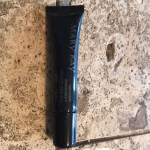 Mary Kay concealer